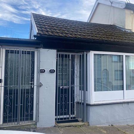 Beautiful 3-Bed Apartment In Merthyr Tydfil Exteriör bild
